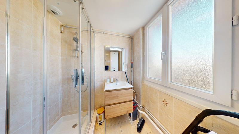 Photo du 42 Avenue Francis de Pressensé, 69200 Vénissieux, France Vénissieux