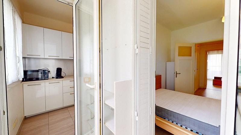 Photo du 32 Rue Jean Martin, 13005 Marseille, France Marseille