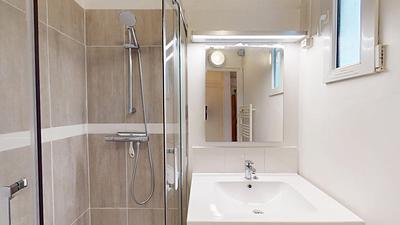 Photo du 32 Rue Jean Martin, 13005 Marseille, France Marseille