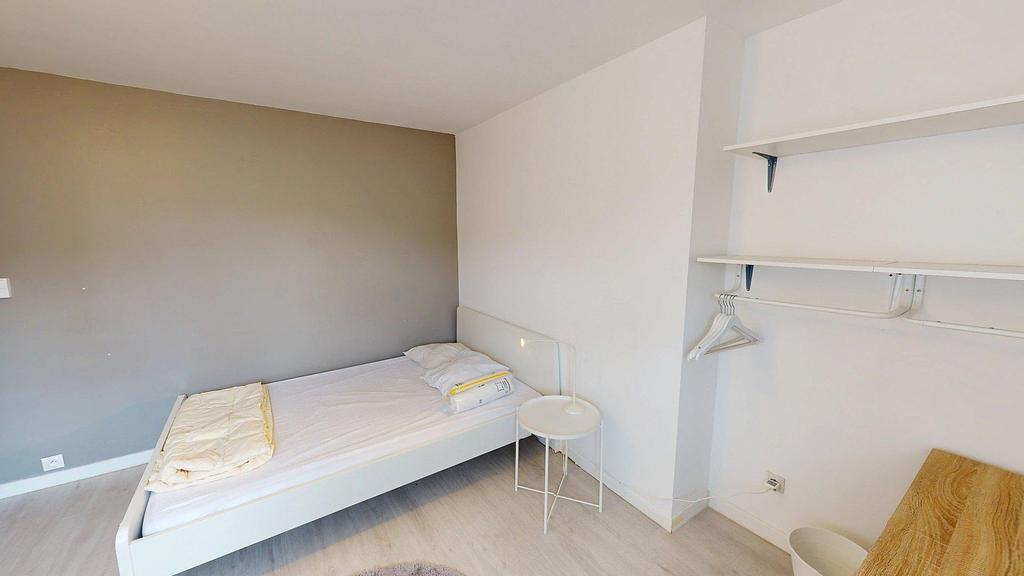 Photo du 7 Rue Jean-Jacques Rousseau, 59260 Lille, France Lille