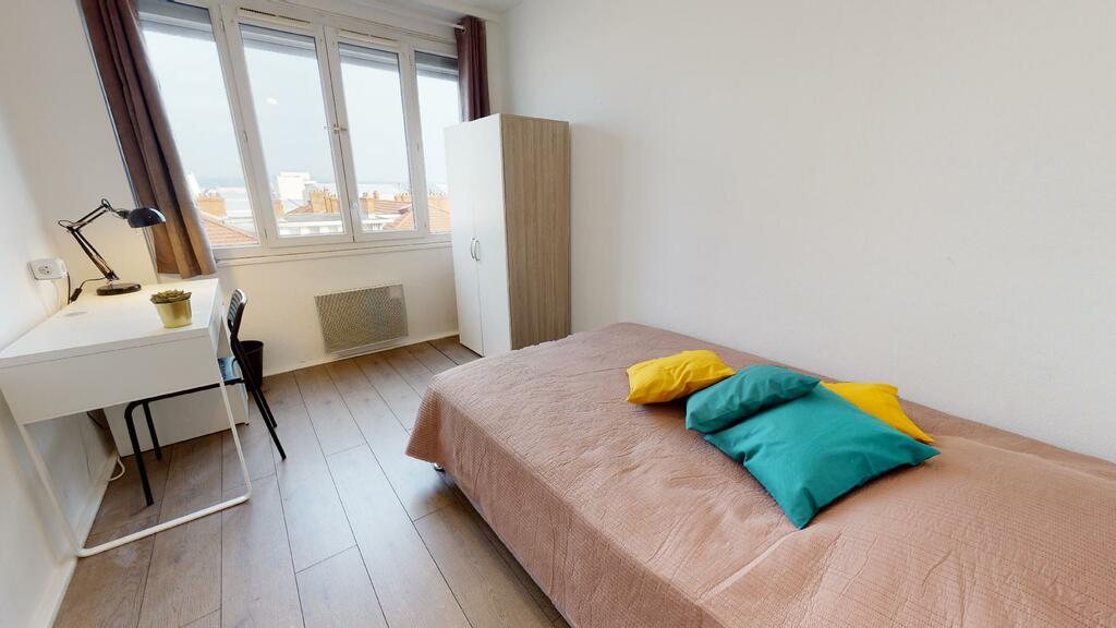 Photo du 140 cours Emile Zola, 69100 Villeurbanne, France Villeurbanne