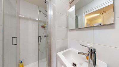 Photo du 10 Avenue Roger Salengro, 69100 Villeurbanne, France Villeurbanne