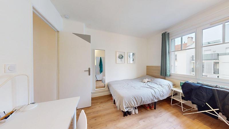 Photo du 10 Avenue Roger Salengro, 69100 Villeurbanne, France Villeurbanne