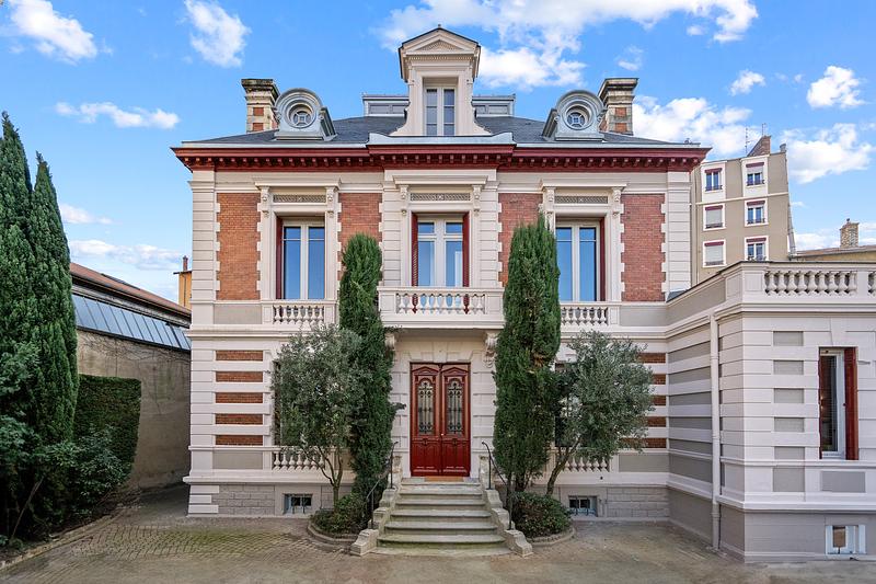 Photo du 10 Boulevard Eugène Réguillon, 69100 Villeurbanne, France Villeurbanne