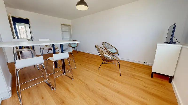 Photo du 32 Rue Édouard Branly, 69500 Bron, France Bron