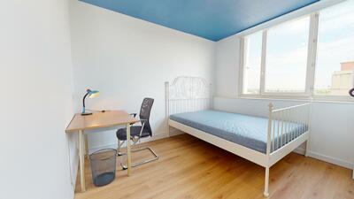 Photo du 32 Rue Édouard Branly, 69500 Bron, France Bron