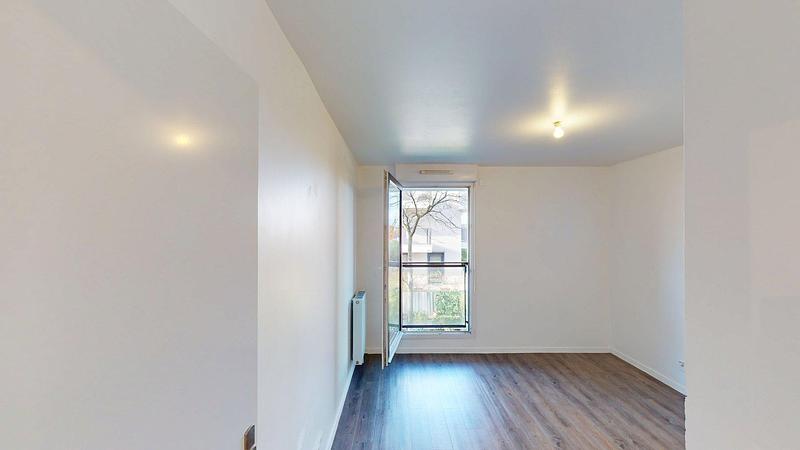 Photo du 14 Avenue du Grand Canal, 78450 Villepreux, France Villepreux