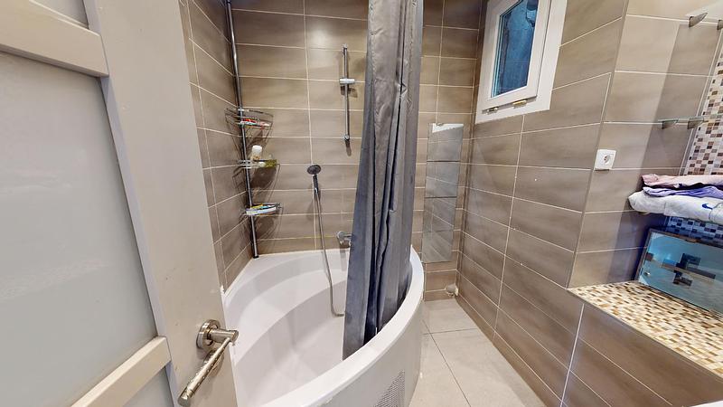 Photo du 2 Rue Raoul Ponchon, 13010 Marseille, France Marseille