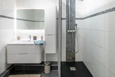 Photo du 198 cours Emile Zola, 69100 Villeurbanne, France Villeurbanne