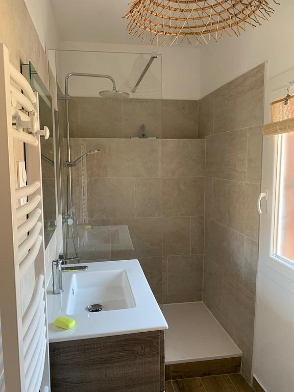 Photo du 41 Rue Enjouvin, 13009 Marseille, France Marseille