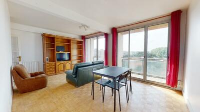 Photo du 7 Place De Milan, 31100 Toulouse, France Toulouse