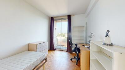 Photo du 7 Place De Milan, 31100 Toulouse, France Toulouse