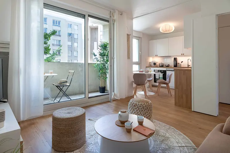 Photo du 27 Rue De L'effort, River, 69007 Lyon, France Lyon