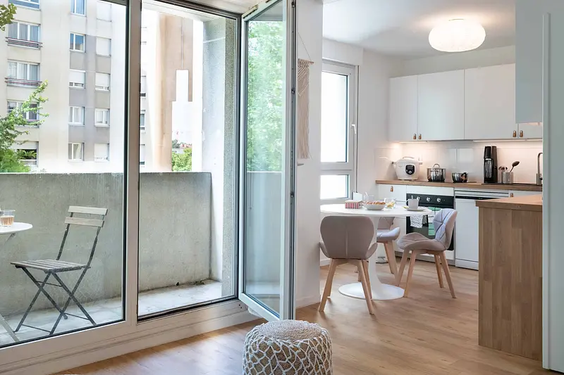 Photo du 27 Rue De L'effort, River, 69007 Lyon, France Lyon