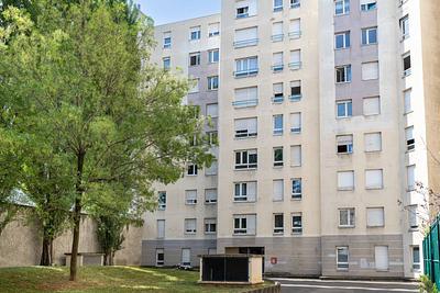 Photo du 27 Rue De L'effort, River, 69007 Lyon, France Lyon