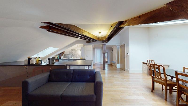 Photo du 11 Place Henri Dunant, 16000 Angoulême, France Angoulême