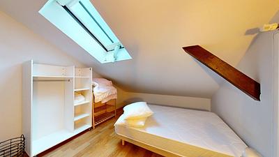 Photo du 11 Place Henri Dunant, 16000 Angoulême, France Angoulême