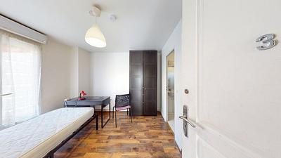 Photo du 108 Rue Roublot, 94120 Fontenay-sous-Bois, France Fontenay-sous-Bois