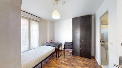 Photo du 108 Rue Roublot, 94120 Fontenay-sous-Bois, France Fontenay-sous-Bois