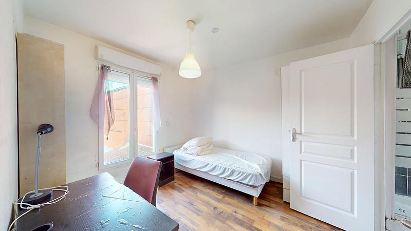 Photo du 108 Rue Roublot, 94120 Fontenay-sous-Bois, France Fontenay-sous-Bois