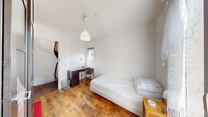 Photo du 108 Rue Roublot, 94120 Fontenay-sous-Bois, France Fontenay-sous-Bois