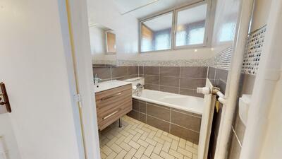 Photo du 26 Avenue Du Mont Blanc, 69140 Rillieux-la-Pape, France Rillieux-la-Pape