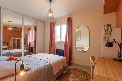 Photo du 23 Rue Pierre Bourthoumieux, 31300 Toulouse, France Toulouse