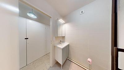 Photo du 2 Avenue Roberto Rossellini, 69100 Villeurbanne, France Villeurbanne