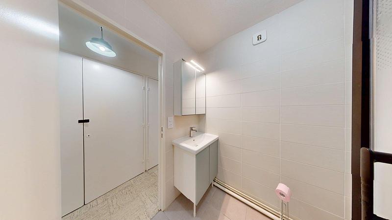 Photo du 2 Avenue Roberto Rossellini, 69100 Villeurbanne, France Villeurbanne