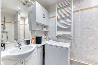 Photo du 229 Cours Émile Zola, 69100 Villeurbanne, France Villeurbanne