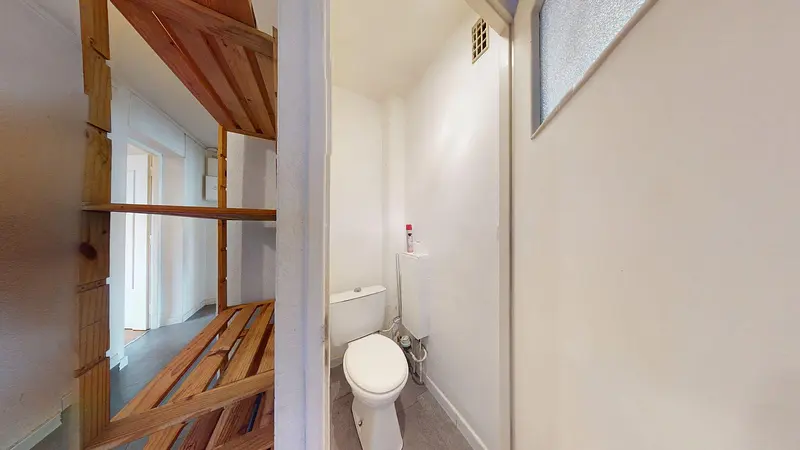 Photo du 30 Rue Pierre-Joseph Proudhon, 69100 Villeurbanne, France Villeurbanne