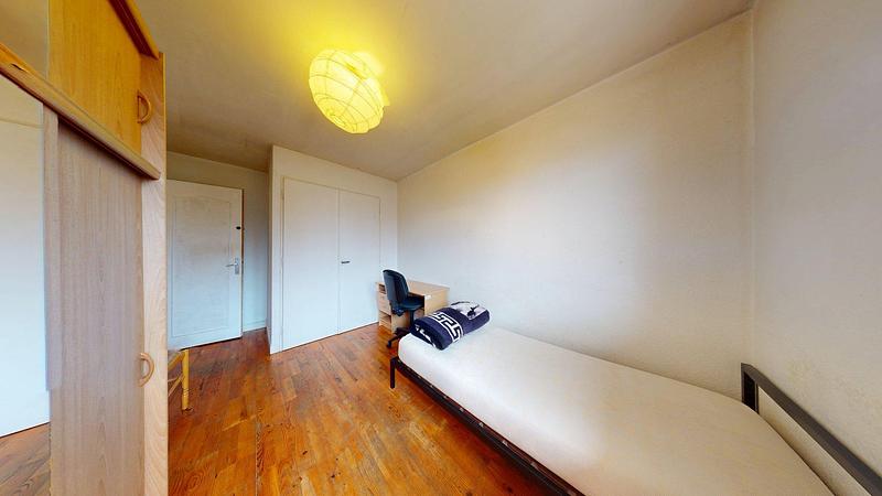 Photo du 30 Rue Pierre-Joseph Proudhon, 69100 Villeurbanne, France Villeurbanne