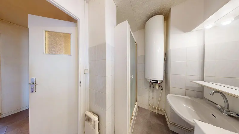 Photo du 30 Rue Pierre-Joseph Proudhon, 69100 Villeurbanne, France Villeurbanne