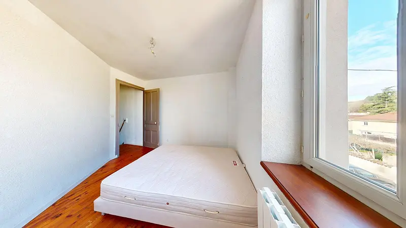 Photo du 2518 Route Nationale 1085, 38300 Nivolas-Vermelle, France Nivolas-Vermelle