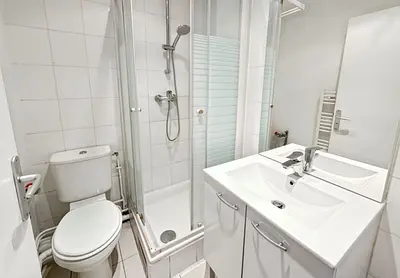 Photo du Rue Clovis Hugues, 75019 Paris, France Paris