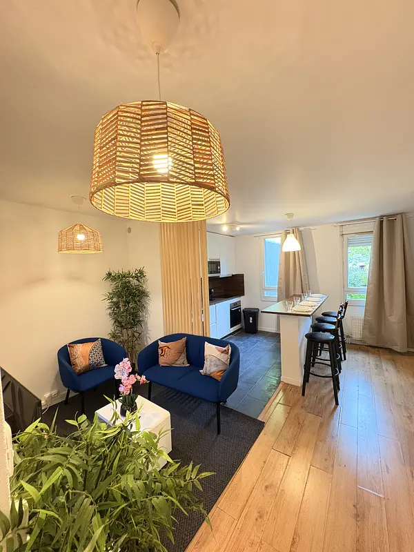 Photo du 208 Rue des Pyramides, 91000 Évry, France Évry