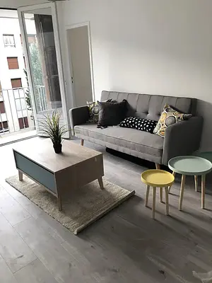 Photo du 6 Rue des Balançoires, 69007 Lyon, France Lyon