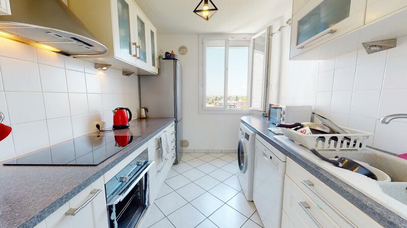 Photo du 23 Avenue Camille Rousset, 69500 Bron, France Bron