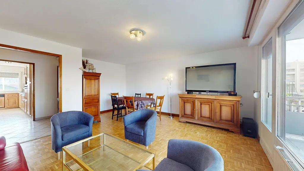 Photo du 32 Rue Mathieu Varille, 69007 Lyon, France Lyon