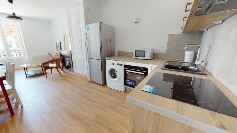 Photo du 83 Rue Alexandre Boutin, Droite, 69100 Villeurbanne, France Villeurbanne