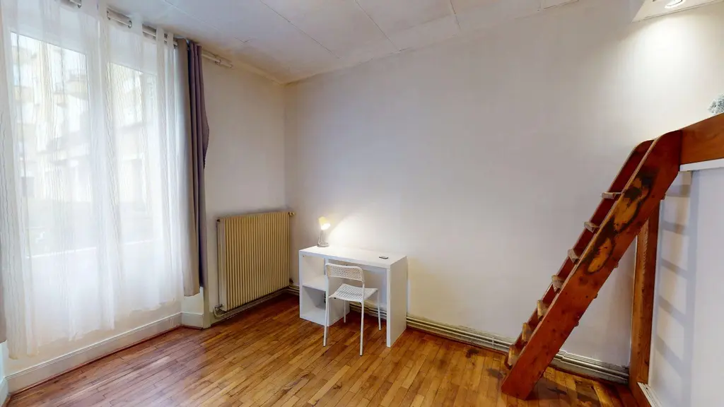 Photo du 9 Place Saint-Bruno, 38000 Grenoble, France Grenoble