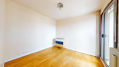 Photo du Rue Merlin De Thionville, 92150 Suresnes, France Suresnes