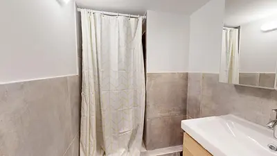 Photo du 83 Rue Alexandre Boutin, Duplex/ Terrasse, 69100 Villeurbanne, France Villeurbanne