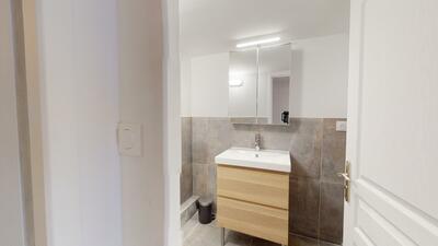 Photo du 83 Rue Alexandre Boutin, Duplex/ Terrasse, 69100 Villeurbanne, France Villeurbanne