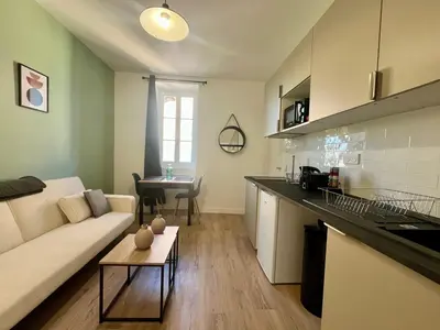 Photo du 48 Rue des Girondins, 69007 Lyon, France Lyon