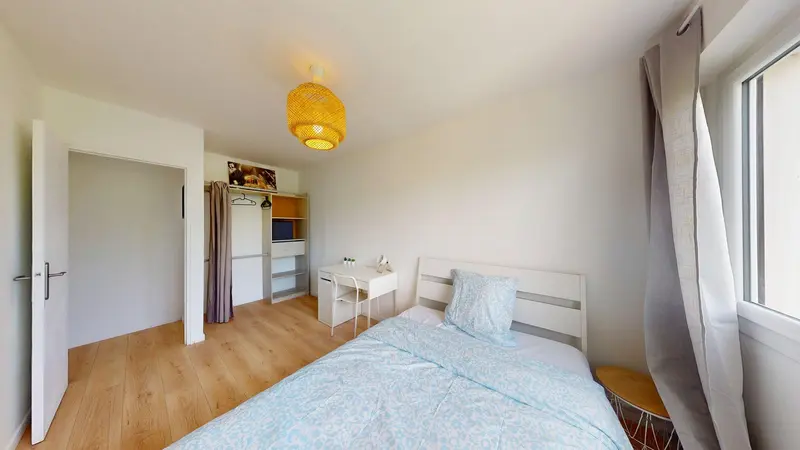 Photo du 32 Rue Alphonse Daudet, 91000 Évry, France Évry