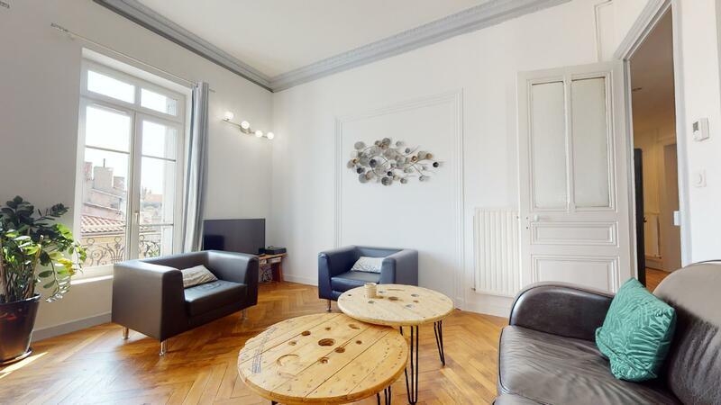 Photo du 12 Rue Du Théâtre, 42000 Saint-Étienne, France Saint-Étienne