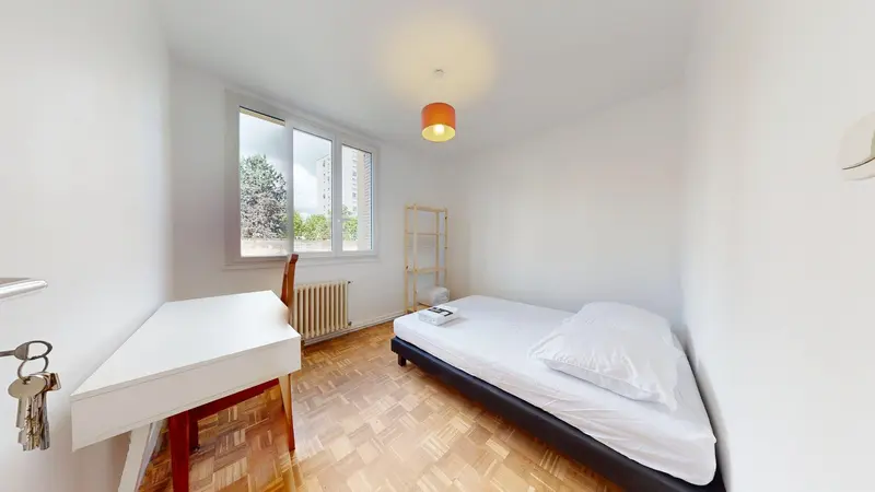 Photo du 102 Avenue Francis de Pressensé, 69200 Vénissieux, France Vénissieux