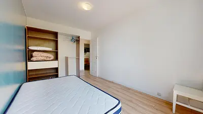 Photo du Rue Des Châteaux Bruloir, 95000 Cergy, France Cergy