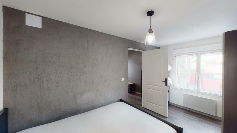 Photo du 23 Rue De Varsovie, 78990 Élancourt, France Élancourt